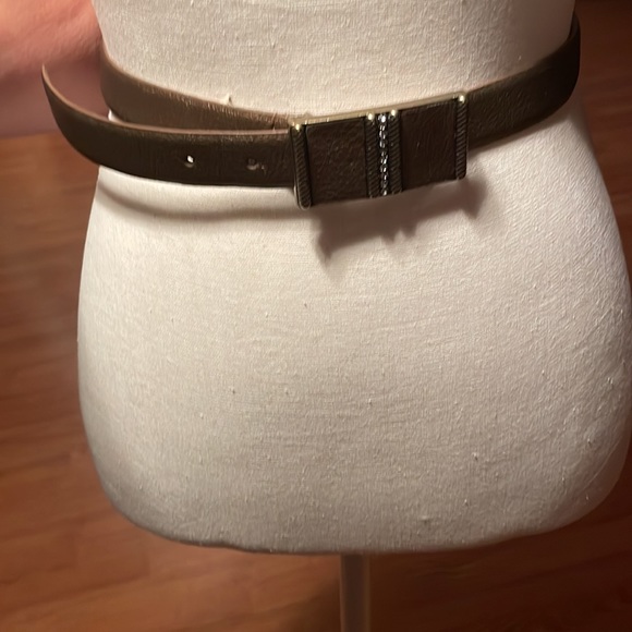 Chicos leather belt in bronze with rhinestone buckle. Size medium - Picture 7 of 7
